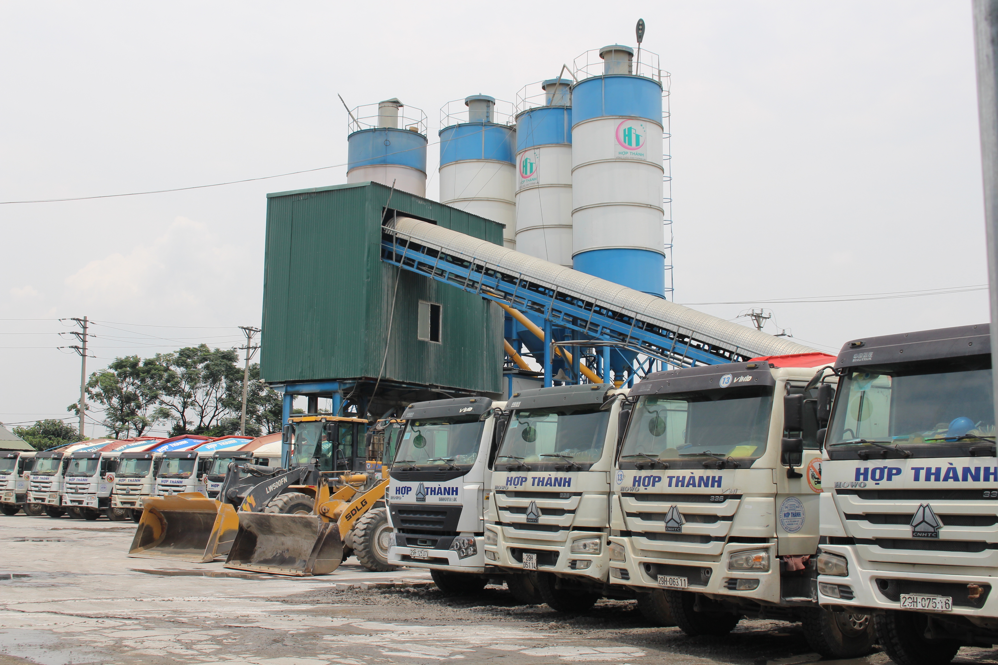 Khuyen Luong concrete batching plant was officially operated